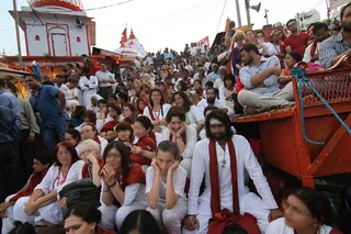 https://nithyananda.org/sites/default/files/photo-gallery/2014-07jul-27-nithyananda-diary_IMG_8025_haridwar-ganga-aarthi.JPG?1406549943