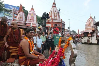 https://nithyananda.org/sites/default/files/photo-gallery/2014-07jul-27-nithyananda-diary_IMG_8027_haridwar-ganga-aarthi.JPG?1406549957