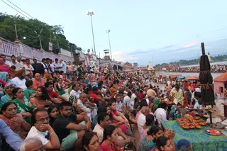 https://nithyananda.org/sites/default/files/photo-gallery/2014-07jul-27-nithyananda-diary_IMG_8039_haridwar-ganga-aarthi.JPG?1406549987