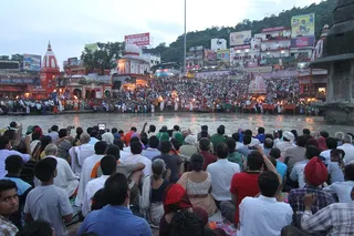 https://nithyananda.org/sites/default/files/photo-gallery/2014-07jul-27-nithyananda-diary_IMG_8075_haridwar-ganga-aarthi.JPG?1406551151