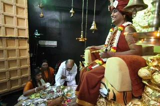 https://nithyananda.org/sites/default/files/photo-gallery/2014-08aug-17-nithyananda-diary_IMG_4465_bidadi-krishna-jenmashtami-morning-padapuja.JPG