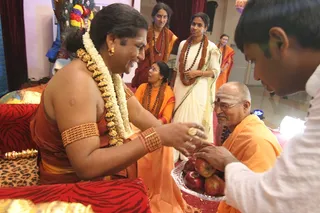 https://nithyananda.org/sites/default/files/photo-gallery/2014-08aug-17-nithyananda-diary_IMG_5056_bidadi-krishna-jenmashtami-morning-darshan.JPG