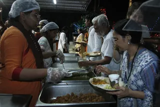 https://nithyananda.org/sites/default/files/photo-gallery/2014-08aug-17-nithyananda-diary_IMG_5570_bidadi-krishna-jenmashtami-evening-food-nithyanandeshwara-temple.JPG