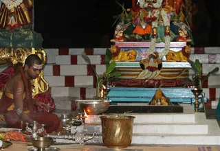 https://nithyananda.org/sites/default/files/photo-gallery/2014-08aug-21-nithyananda-diary_IMG_5217_bidadi-chandi-homa.JPG