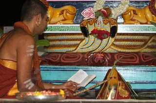 https://nithyananda.org/sites/default/files/photo-gallery/2014-08aug-21-nithyananda-diary_IMG_5226_bidadi-chandi-homa.JPG