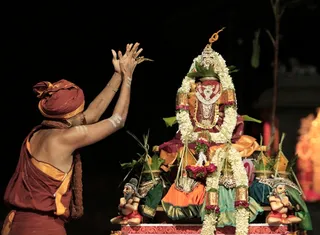 https://nithyananda.org/sites/default/files/photo-gallery/2014-08aug-21-nithyananda-diary_IMG_5258_bidadi-chandi-homa.JPG
