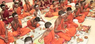 https://nithyananda.org/sites/default/files/photo-gallery/2014-08aug-21-nithyananda-diary_IMG_6429_bidadi-nithya-puja.JPG