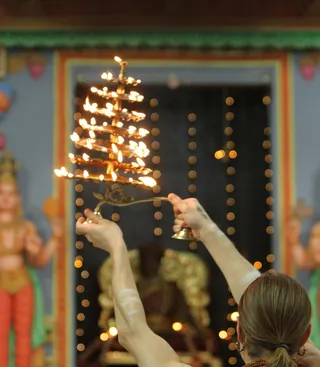 https://nithyananda.org/sites/default/files/photo-gallery/2014-08aug-21-nithyananda-diary_IMG_6440_bidadi-nithya-puja.JPG