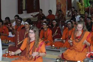 https://nithyananda.org/sites/default/files/photo-gallery/2014-08aug-21-nithyananda-diary_IMG_6442_bidadi-nithya-puja.JPG