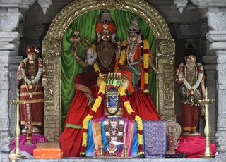 https://nithyananda.org/sites/default/files/photo-gallery/2014-08aug-21-nithyananda-diary_IMG_6462_bidadi-temple.JPG