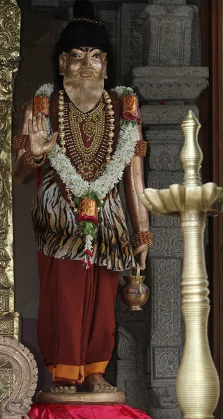 https://nithyananda.org/sites/default/files/photo-gallery/2014-08aug-21-nithyananda-diary_IMG_6469_bidadi-temple.JPG