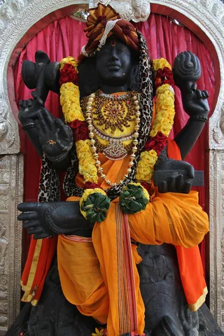 https://nithyananda.org/sites/default/files/photo-gallery/2014-08aug-21-nithyananda-diary_IMG_6475_bidadi-temple.JPG