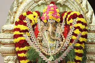 https://nithyananda.org/sites/default/files/photo-gallery/2014-08aug-22-nithyananda-diary_IMG_6508_bidadi-nithya-puja-lord-ganesha.JPG?1408770716