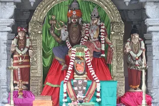 https://nithyananda.org/sites/default/files/photo-gallery/2014-08aug-22-nithyananda-diary_IMG_6542_bidadi-nithyanandeshwara-temple-garbha-mandir.JPG?1408770840