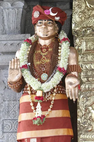 https://nithyananda.org/sites/default/files/photo-gallery/2014-08aug-22-nithyananda-diary_IMG_6546_bidadi-nithyanandeshwara-temple-murthi-of-swami-nithyananda.JPG?1408770875