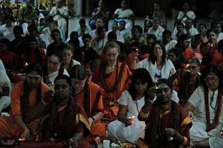 https://nithyananda.org/sites/default/files/photo-gallery/2014-08aug-25-nithyananda-diary_IMG_8636_bidadi-nithya-puja-devotees.JPG?1408971940