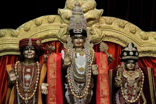 https://nithyananda.org/sites/default/files/photo-gallery/2014-08aug-25-nithyananda-diary_IMG_8641_bidadi-dieties-swami-nithyanandeshwara-devi.JPG?1408971958