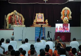 https://nithyananda.org/sites/default/files/photo-gallery/2014-08aug-25-nithyananda-diary_IMG_8661_bidadi-nithya-puja-devotees.JPG?1408972843