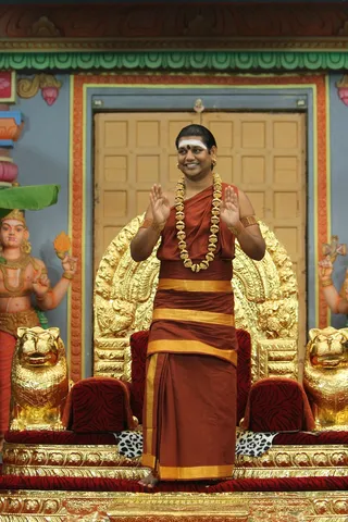 https://nithyananda.org/sites/default/files/photo-gallery/2014-08aug-29-nithyananda-diary_IMG_0170_bidadi-swamiji-blessing.JPG?1409375035