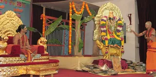 https://nithyananda.org/sites/default/files/photo-gallery/2014-08aug-29-nithyananda-diary_IMG_0213_bidadi-swamiji-lord-ganesha-arati.JPG?1409375124