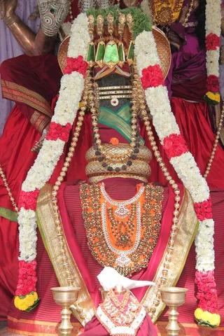 https://nithyananda.org/sites/default/files/photo-gallery/2014-09sep-06-nithyananda-diary_IMG_2413_bidadi-temple-sanctum-swayambu-lingam.JPG