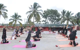 https://nithyananda.org/sites/default/files/photo-gallery/2014-09sep-06-nithyananda-diary_IMG_2455_bidadi-temple-innerawakening-yoga-session.JPG?