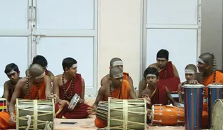 https://nithyananda.org/sites/default/files/photo-gallery/2014-09sep-06-nithyananda-diary_IMG_2782_bidadi-nithya-kirtan-balasanth-drums_0.JPG