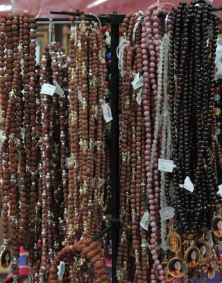 https://nithyananda.org/sites/default/files/photo-gallery/2014-09sep-06-nithyananda-diary_IMG_2897_bidadi-galleria-mala.JPG?
