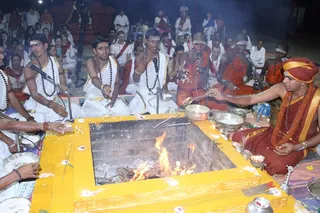 https://nithyananda.org/sites/default/files/photo-gallery/2014-09sep-06-nithyananda-diary_IMG_3044_bidadi-temple-homa-offering.JPG