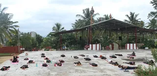 https://nithyananda.org/sites/default/files/photo-gallery/2014-09sep-07-nithyananda-diary_IMG_3330_bidadi-temple-innerawakening-yoga-session.JPG