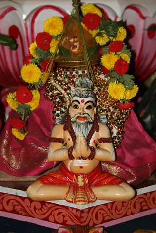 https://nithyananda.org/sites/default/files/photo-gallery/2014-09sep-11th-nithyananda-diary_IMG_4658_bidadi-homa.JPG