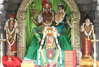 https://nithyananda.org/sites/default/files/photo-gallery/2014-09sep-15th-nithyananda-diary_IMG_6443_bidadi-nithyanandeshwara-temple_0.JPG?1410870015