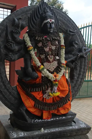 https://nithyananda.org/sites/default/files/photo-gallery/2014-09sep-17-nithyananda-diary_IMG_7287_bidadi-kalabairava.JPG?1411107242