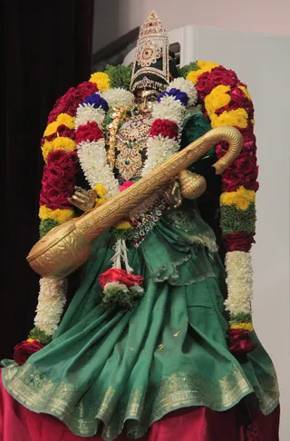 https://nithyananda.org/sites/default/files/photo-gallery/2014-09sep-26th-nithyananda-diary_IMG_8398_bidadi.JPG?1411813177