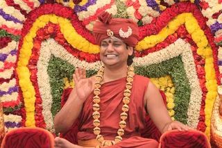 https://nithyananda.org/sites/default/files/photo-gallery/2014-09sep-26th-nithyananda-diary_IMG_8405_bidadi-navaratri-celebration-swamiji_0.JPG?1411817829