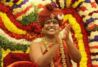 https://nithyananda.org/sites/default/files/photo-gallery/2014-09sep-26th-nithyananda-diary_IMG_9467_bidadi-navaratri-celebration-swamiji.JPG?1411813375