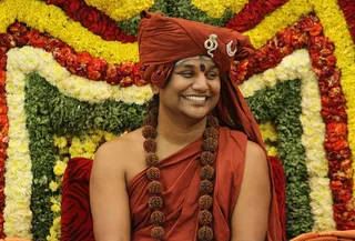 https://nithyananda.org/sites/default/files/photo-gallery/2014-09sep-28th--nithyananda-diary_IMG_0019_bidadi-navaratri-celebration-swamiji.JPG?1411986759