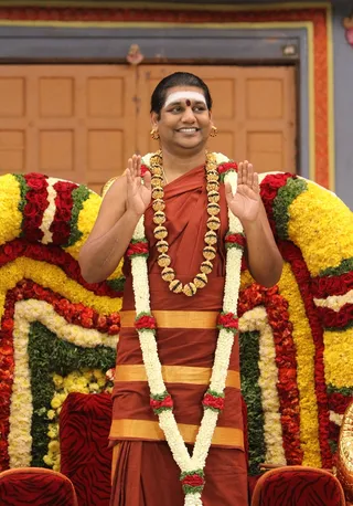 https://nithyananda.org/sites/default/files/photo-gallery/2014-09sep-28th--nithyananda-diary_IMG_9624_bidadi-swamiji-blessings.JPG?1411985639