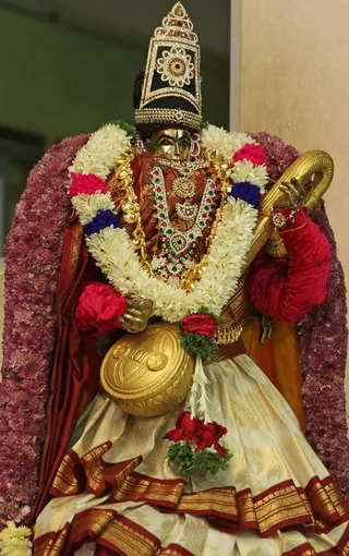 https://nithyananda.org/sites/default/files/photo-gallery/2014-09sep-28th--nithyananda-diary_IMG_9655_bidadi.JPG?1411986624