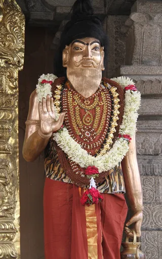 https://nithyananda.org/sites/default/files/photo-gallery/2014-09sep-30th-nithyananda-dairy_IMG_9683_bidadi-temple.JPG?1412330274