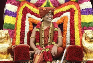 https://nithyananda.org/sites/default/files/photo-gallery/2014-11nov-26th-nithyananda-diary_IMG_8709_bidadi-swamiji.JPG?1417114133