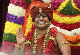 https://nithyananda.org/sites/default/files/photo-gallery/2014-11nov-26th-nithyananda-diary_IMG_8726_bidadi-swamiji.JPG?1417114133
