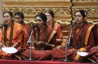 https://nithyananda.org/sites/default/files/photo-gallery/2014-12dec-01st-nithyananda-diary_IMG_9945_bidadi-kirthan.JPG?1417438772
