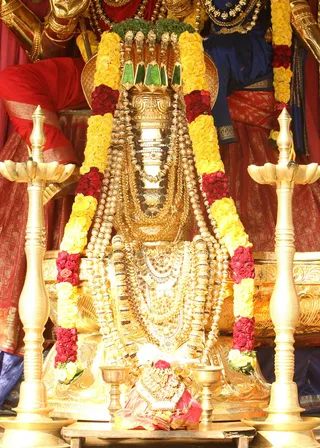 https://nithyananda.org/sites/default/files/photo-gallery/2014-12dec-03rd-nithyananda-diary_IMG_9880_bidadi-temple-swyambu-linga.JPG?1417701032