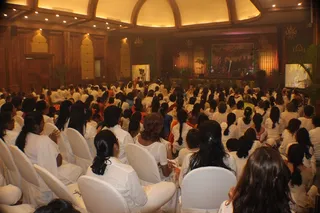 https://nithyananda.org/sites/default/files/photo-gallery/2014-12dec-10th-nithyananda-diary_IMG_0045_combodia-inner-awakening-participants.jpg?1418218644