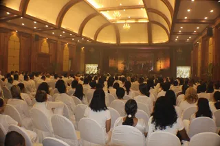https://nithyananda.org/sites/default/files/photo-gallery/2014-12dec-10th-nithyananda-diary_IMG_0049_combodia-inner-awakening-participants.jpg?1418218654