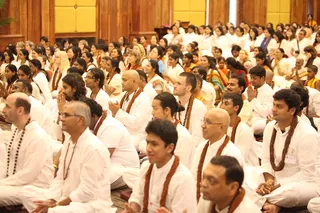 https://nithyananda.org/sites/default/files/photo-gallery/2014-12dec-10th-nithyananda-diary_IMG_0051_combodia-inner-awakening-participants.jpg?1418219606