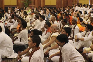 https://nithyananda.org/sites/default/files/photo-gallery/2014-12dec-10th-nithyananda-diary_IMG_0065_combodia-inner-awakening-participants.jpg?1418218877