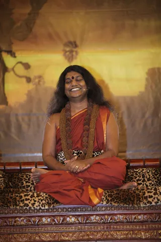 https://nithyananda.org/sites/default/files/photo-gallery/2014-12dec-10th-nithyananda-diary_IMG_0079_combodia-inner-awakening-swamiji.jpg?1418219758