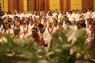 https://nithyananda.org/sites/default/files/photo-gallery/2014-12dec-10th-nithyananda-diary_IMG_0115_combodia-inner-awakening-participants.jpg?1418219785
